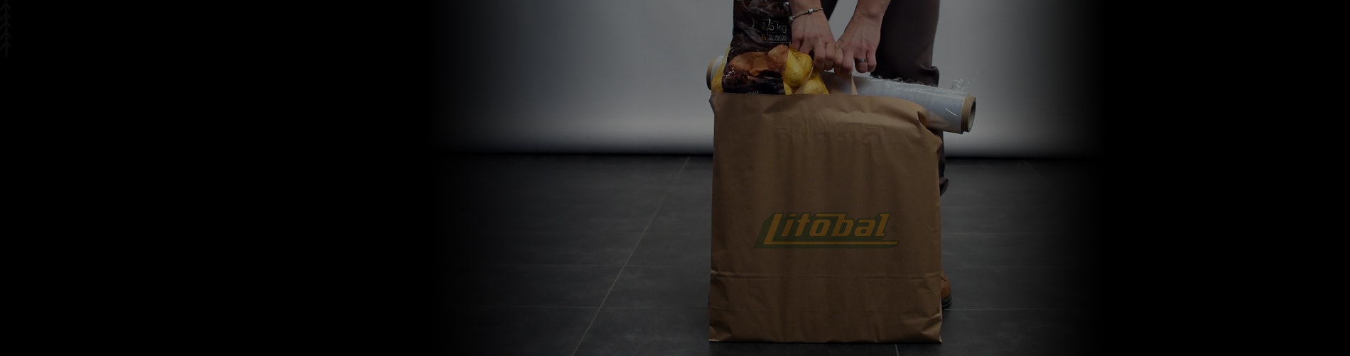 Es ist wichtig, **das Gewicht** fest im
Griff zu haben